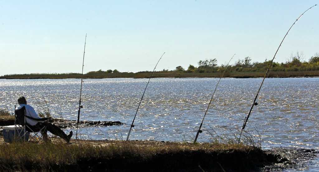 Best Fishing Spots Near Houston, Texas (Sabine Park) - TheBookOnGoneFishing