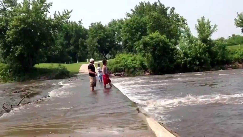 blood run fishing rapid ia thebookongonefishing