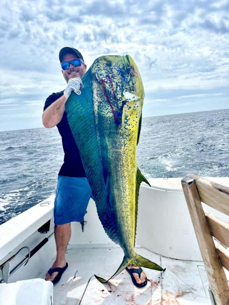 MASSIVE Mahi in Panama - Deep Sea Fishing thebookongonefishing